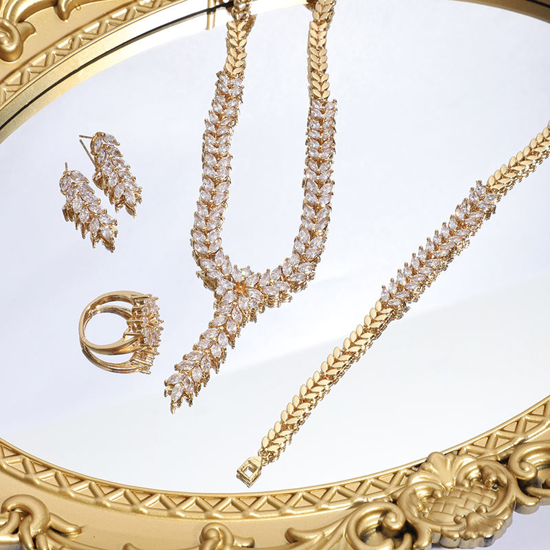Fashion Jewelry Sets Leaf Shape  Zirconia  For Women