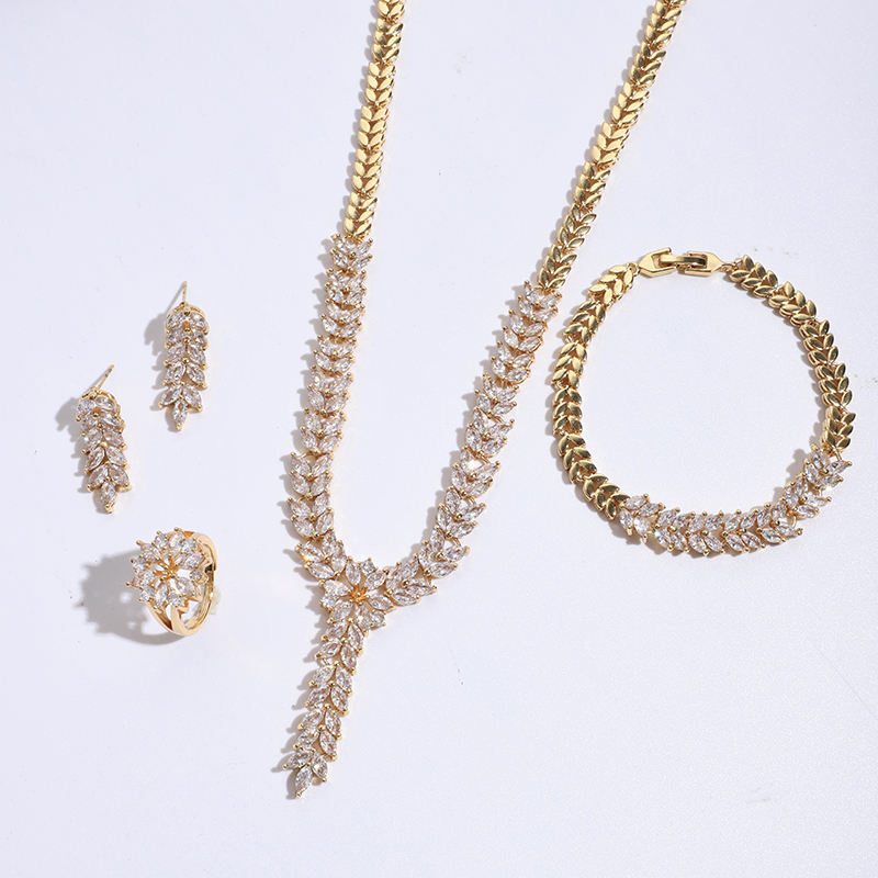 Fashion Jewelry Sets Leaf Shape  Zirconia  For Women