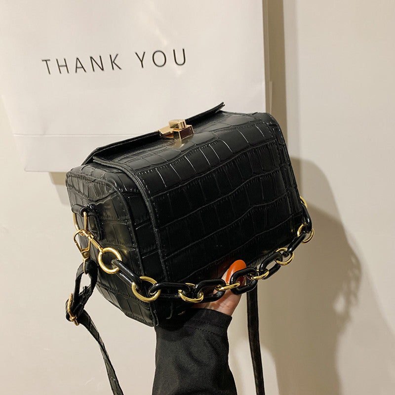 Ladies Fashion Stone Pattern Thick Chain Bag
